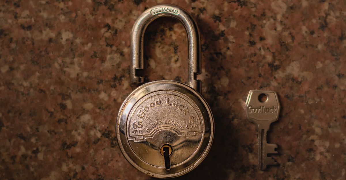 locksmith service technician — Edison NJ Locksmith